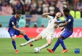 为什么在多路底池中诈唬几乎必败？（在多人底池中，诈唬为何难以成功？）